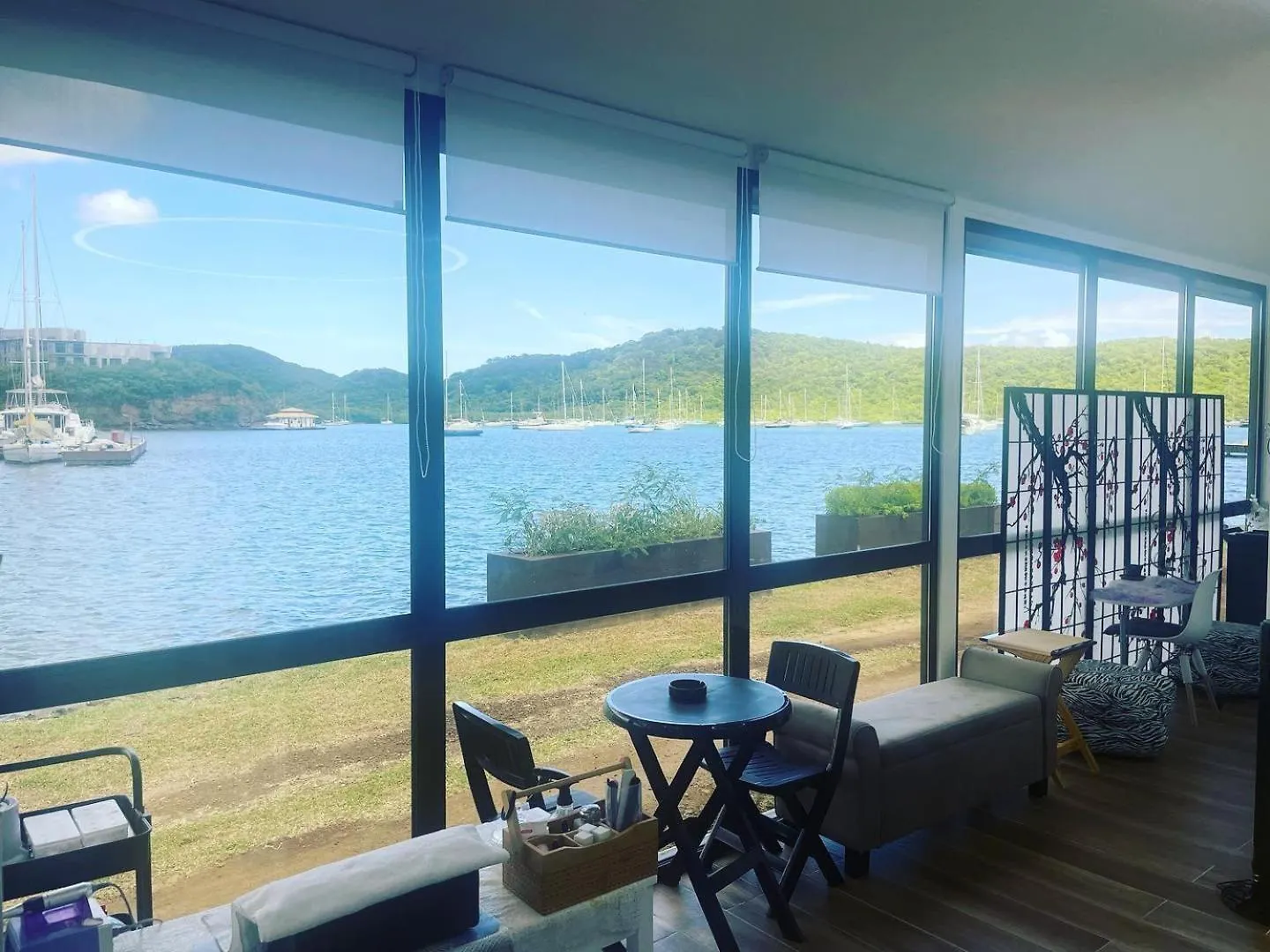 Secret Harbour Boutique Hotel And Marina Lance aux Epines