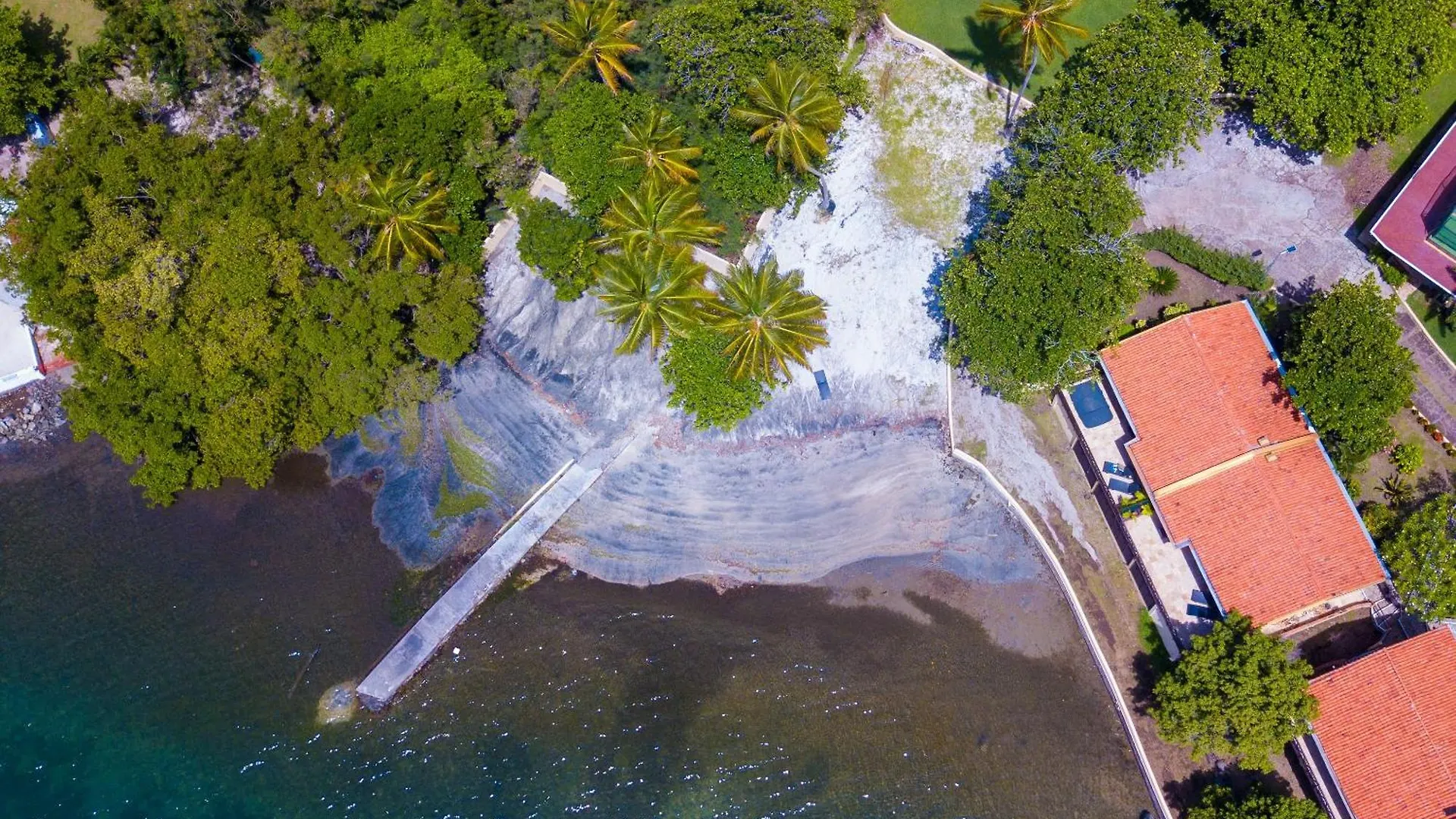 Secret Harbour Boutique Hotel And Marina Lance aux Epines