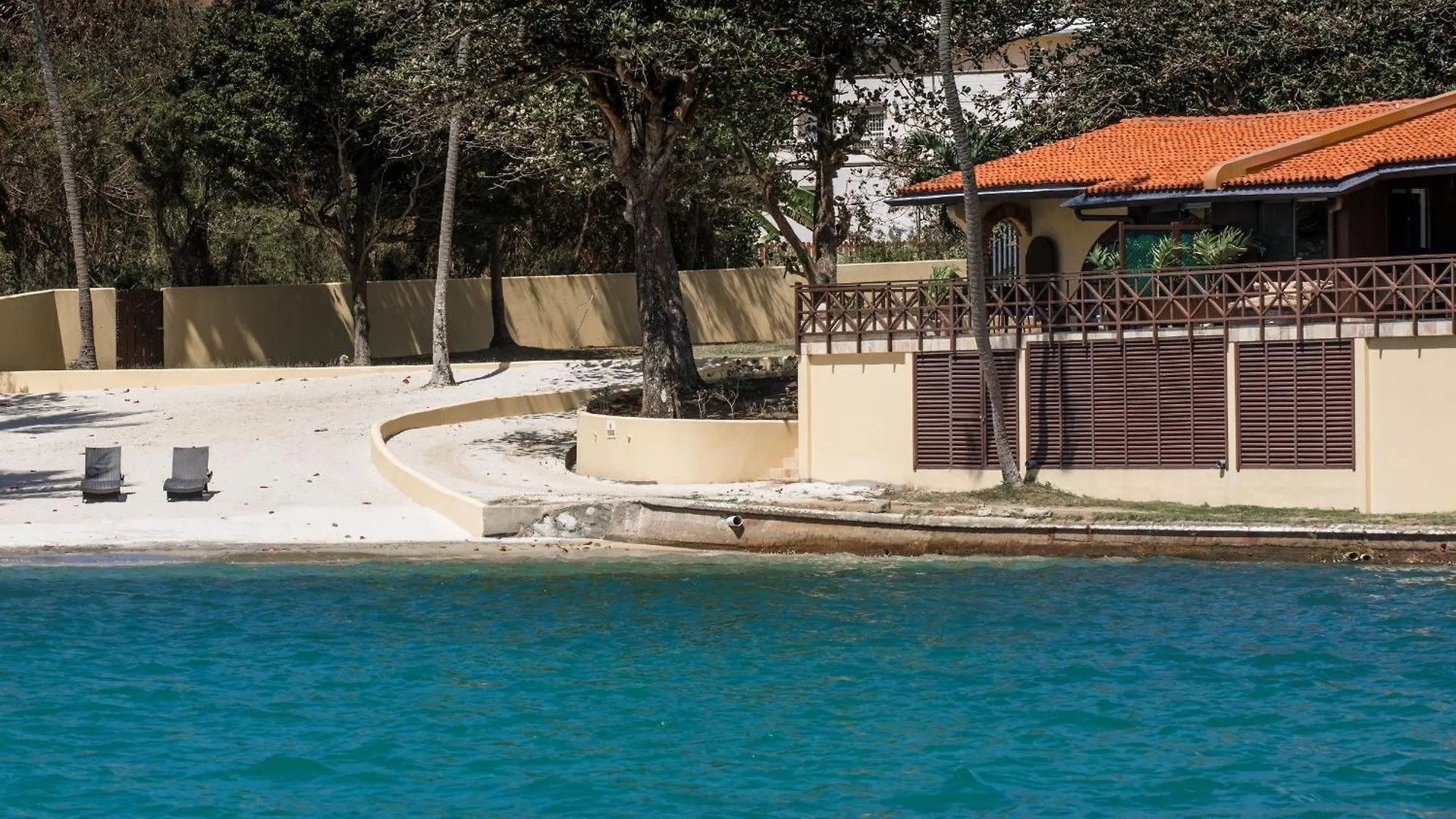 Secret Harbour Boutique Hotel And Marina Lance aux Epines