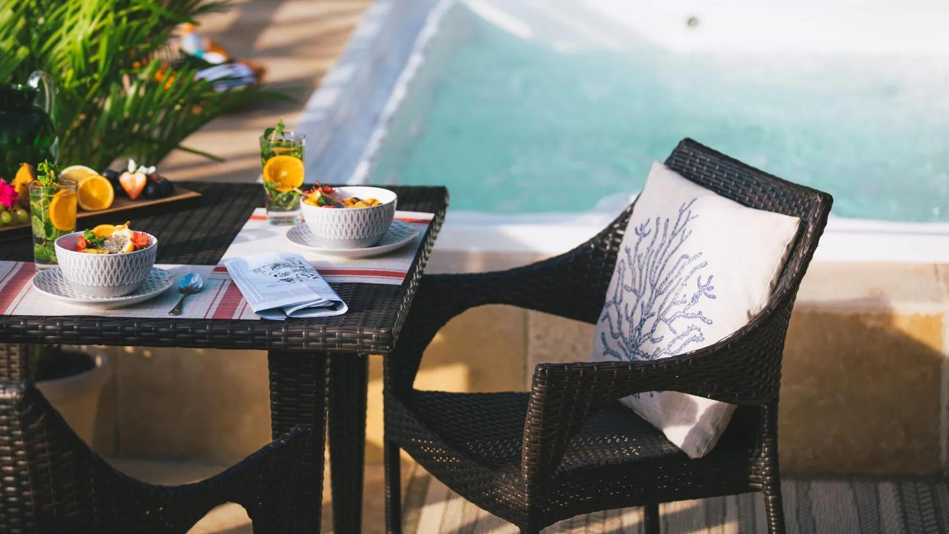 Secret Harbour Boutique Hotel And Marina Lance aux Epines