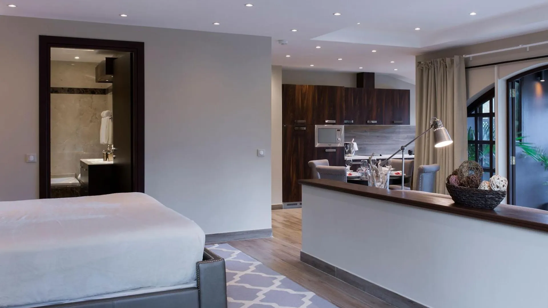 Secret Harbour Boutique Hotel And Marina Lance aux Epines