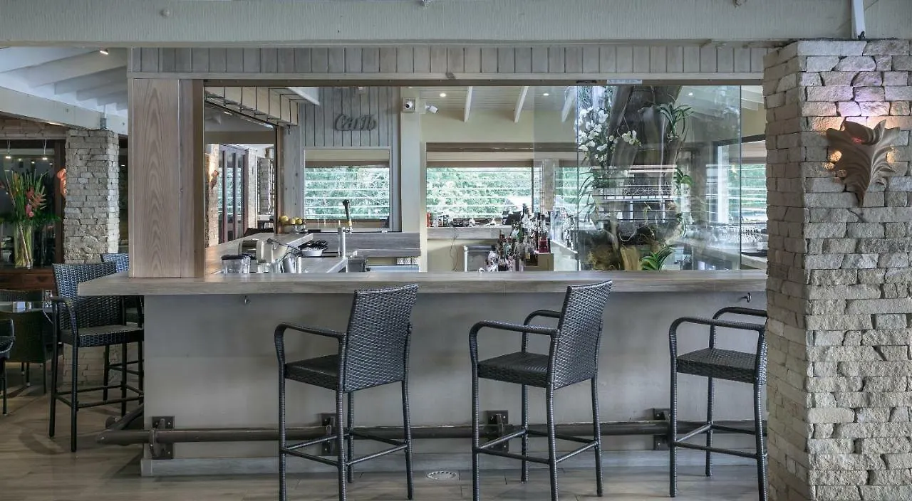 Secret Harbour Boutique Hotel And Marina Lance aux Epines